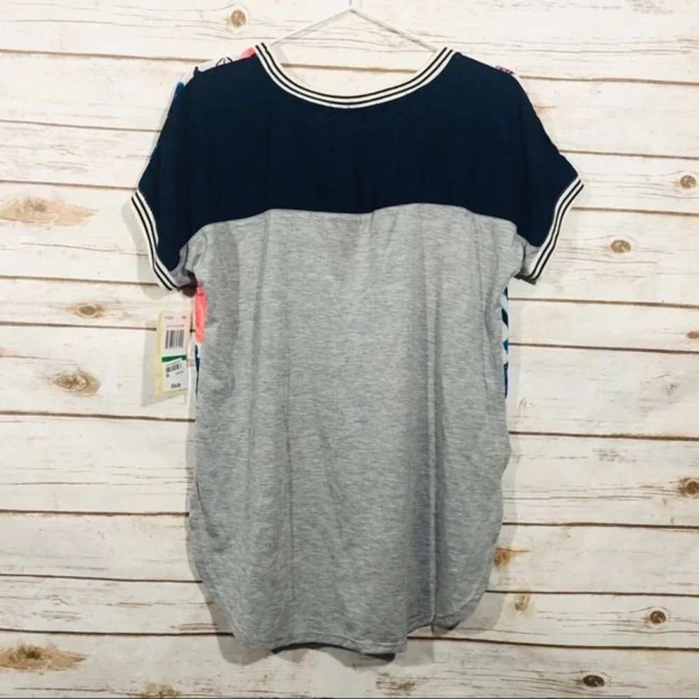Rewind women’s floral short sleeve high low top L - Picture 5 of 7